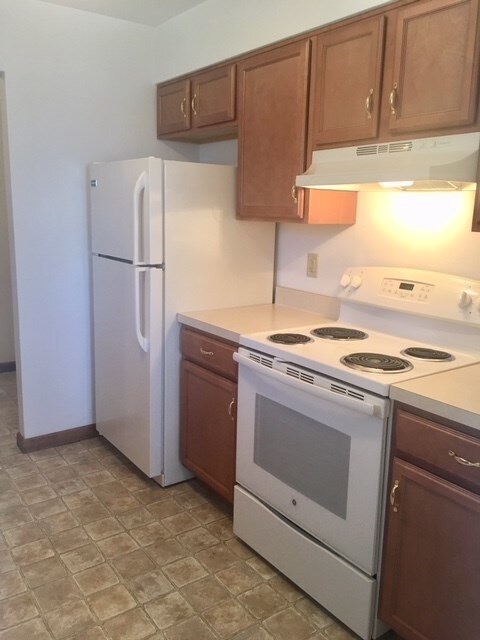 Building Photo - 1508 Blue Bonnet St