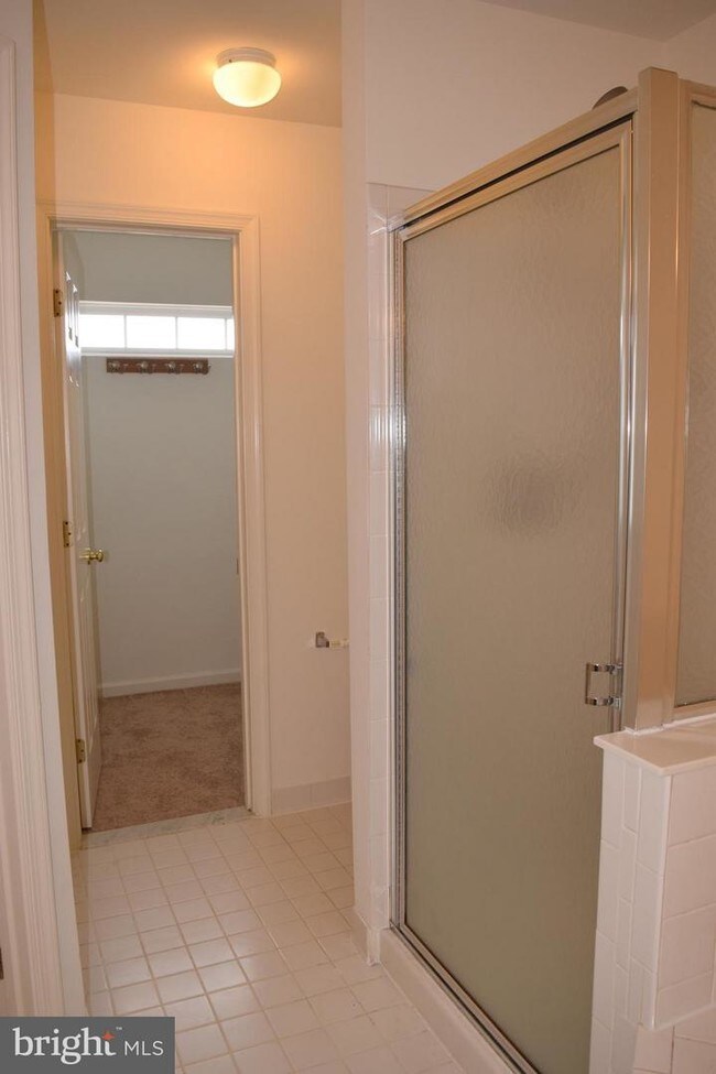 Building Photo - 45006 University Dr