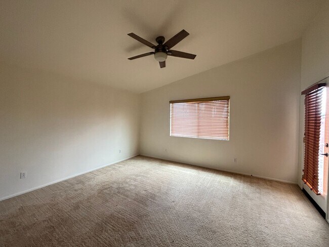 Building Photo - Single Story West Rosamond Home