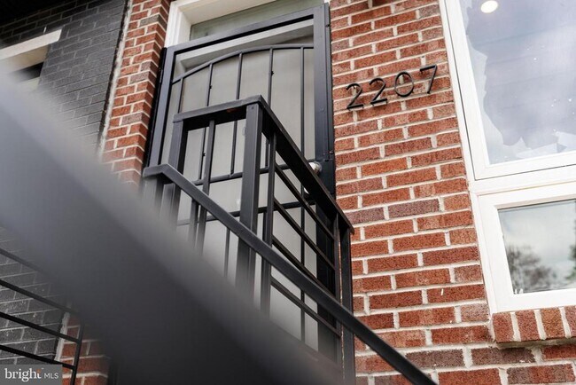 Building Photo - 2207 N Franklin St