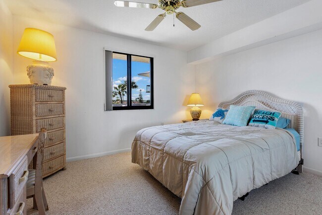 Building Photo - 701 S Seas Dr