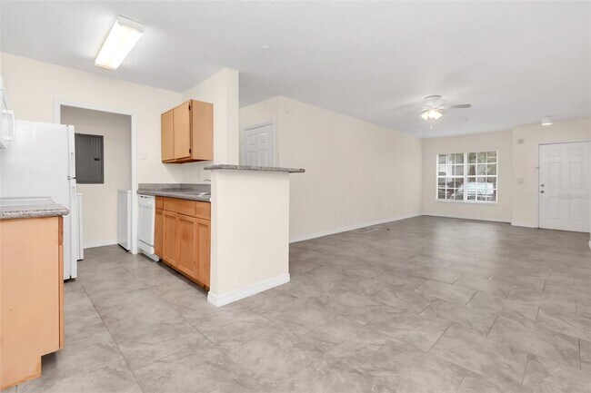 Building Photo - 4328 S Kirkman Rd