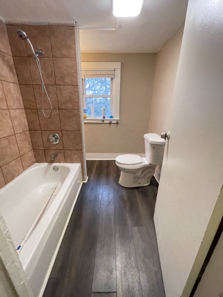 Building Photo - 16 Victory Dr