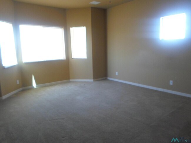 Building Photo - 9345 Lucca Rd SW