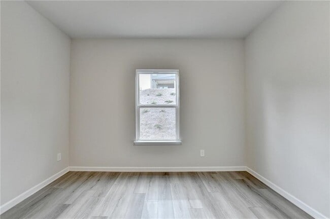 Building Photo - 2357 Whitworth St