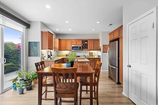 Building Photo - 958 Avalon Way