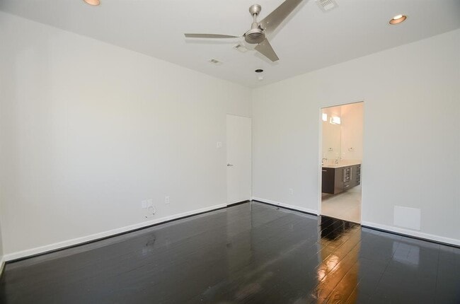 Building Photo - 1522 Blodgett St
