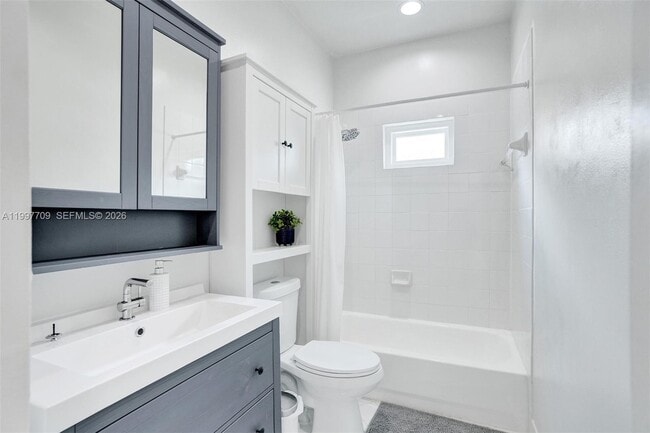 Building Photo - 4102 Sapphire Terrace