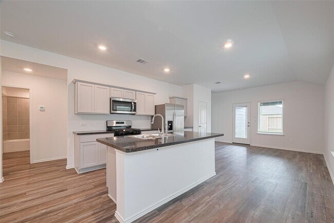Building Photo - 6018 Alberta Fls Dr