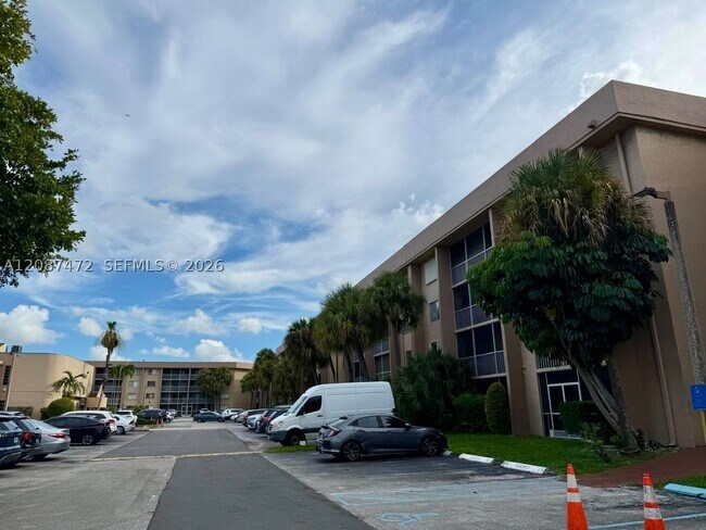 Building Photo - 17000 NW 67th Ave