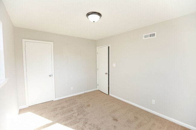 Building Photo - Spacious Home Near Bow Creek & Lynnhaven Mall