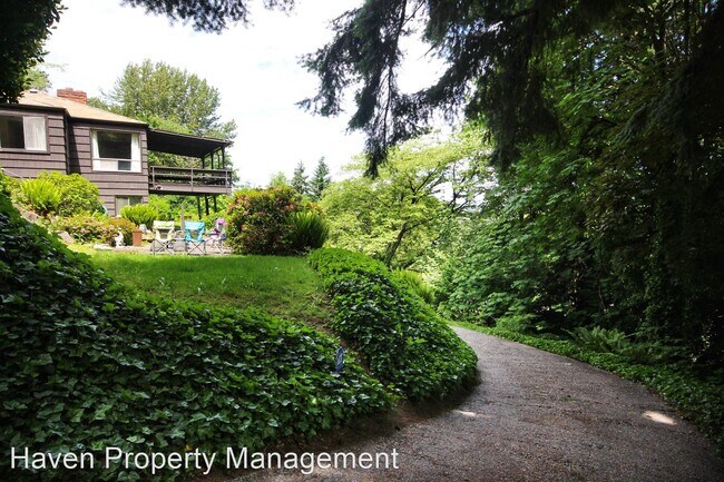 Building Photo - 2 br, 1.5 bath House - 10831 Aqua Way S Un...