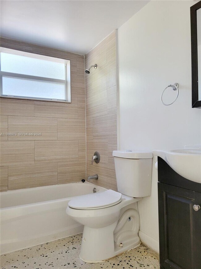 Building Photo - 8315 NE Miami Ct