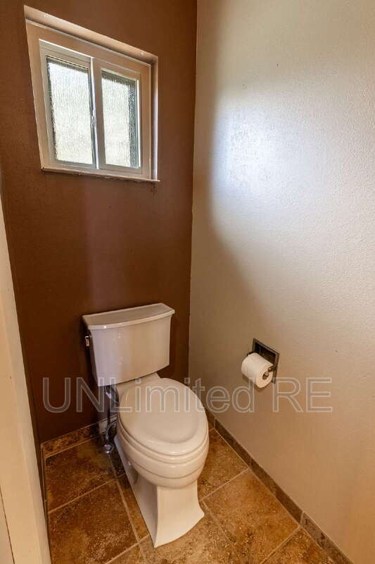Building Photo - 5000 E Palomino Ln
