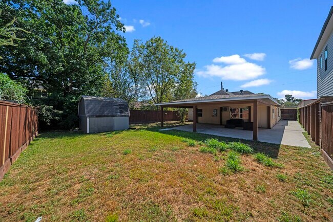 Building Photo - 1109 Moody St