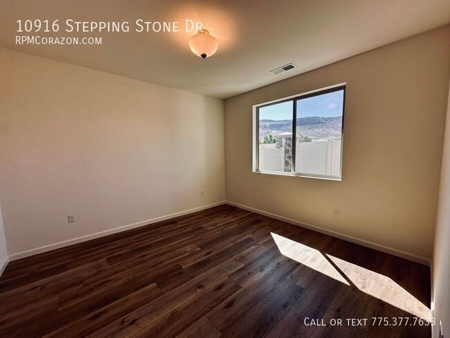 Building Photo - 10916 Stepping Stone Dr