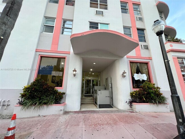 Building Photo - 7300 Ocean Terrace