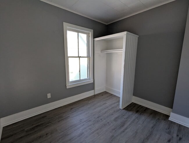 Building Photo - 33 Central Ave