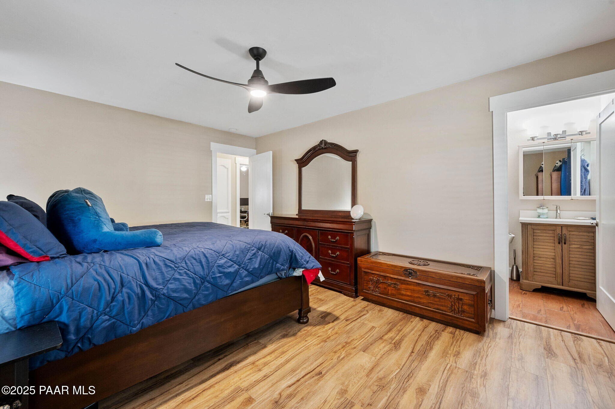 Building Photo - 510 S Skyview Dr