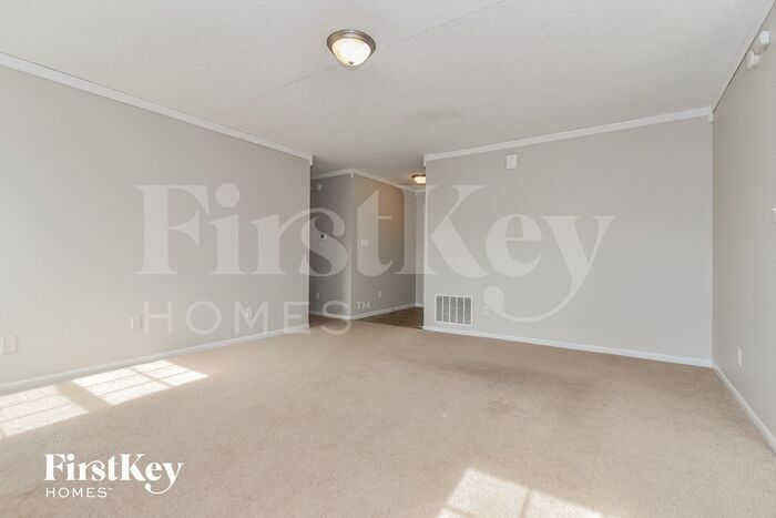 Building Photo - 5323 Milhouse Rd