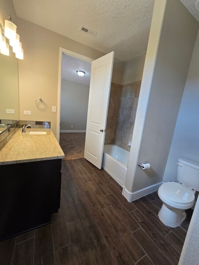Building Photo - COMING SOON! Beautiful 4 bed, 3.5 bath in ...
