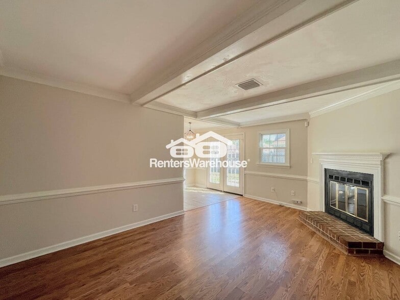 Building Photo - 447 San Roman Dr