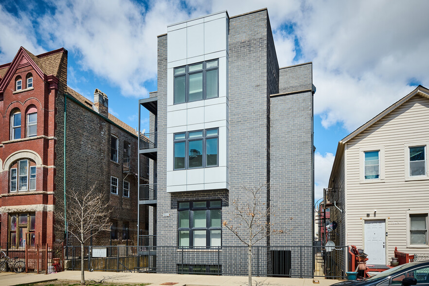 Exterior Street View - 1752 W 18th Pl