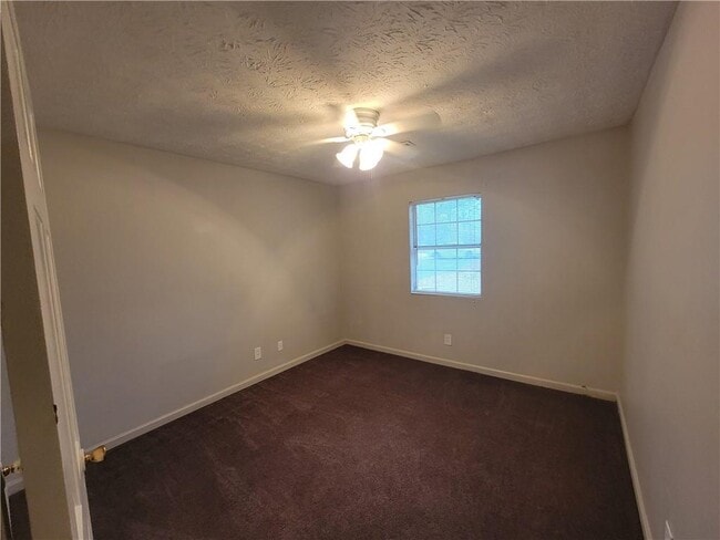 Building Photo - 6286 Love St