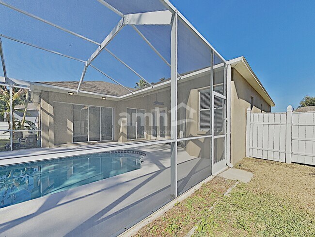 Building Photo - 832 Innergary Place