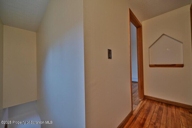 Building Photo - 189 Johnson St