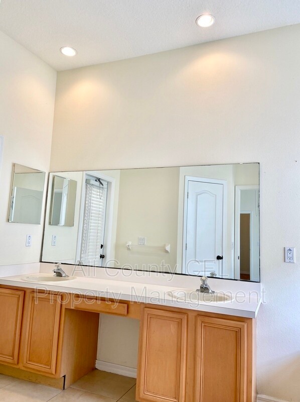 Building Photo - 3870 Aiden Pl