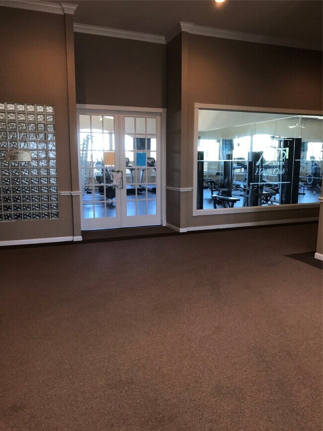 Building Photo - 7575 Kirby Dr