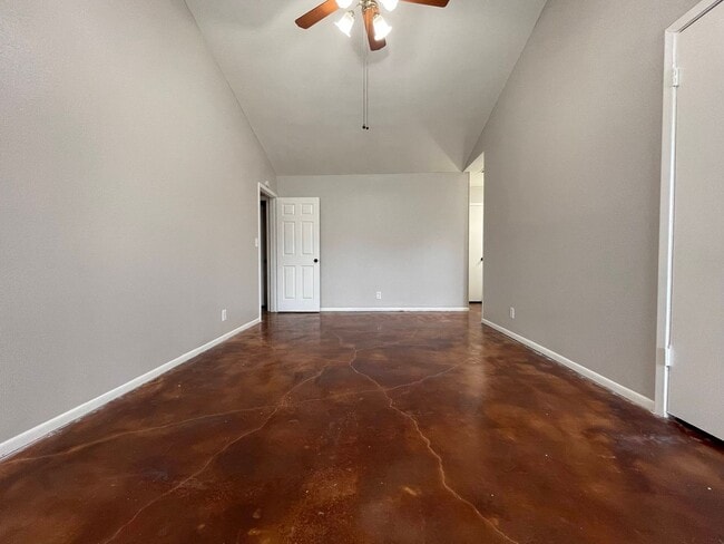 Building Photo - SPACIOUS 4 BEDROOM HOME IN MILLERS RIDGE***EASY ACCESS TO RANDOLPH AFB, FT. SAM, & SHOPPING