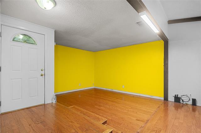 Building Photo - 2629 Peach Tree Ln