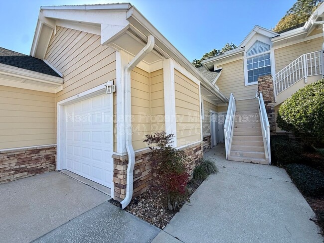 Building Photo - 330 N Shore Cir