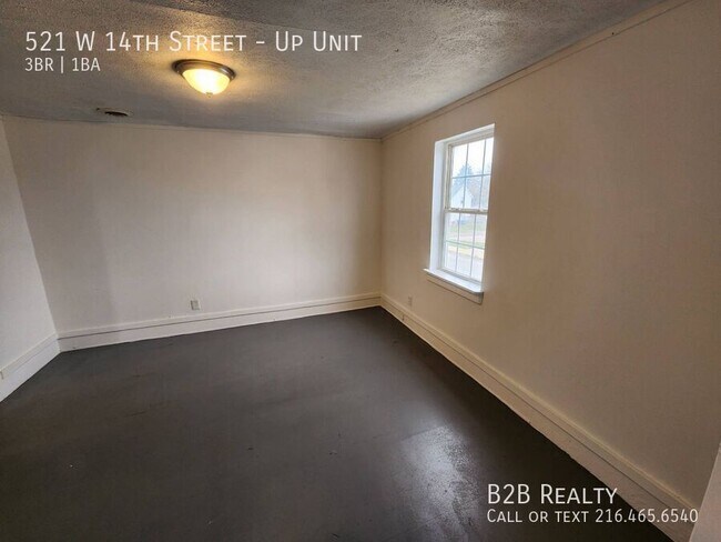 Building Photo - 521 W 14th St