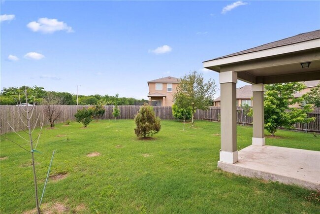 Building Photo - 9104 Edmundsbury Dr