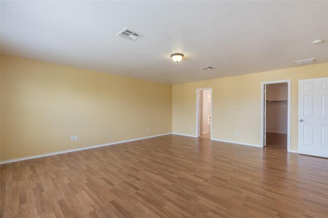 Building Photo - 1305 Casa Blanca Cove