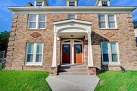 Building Photo - 2601 Rosedale St