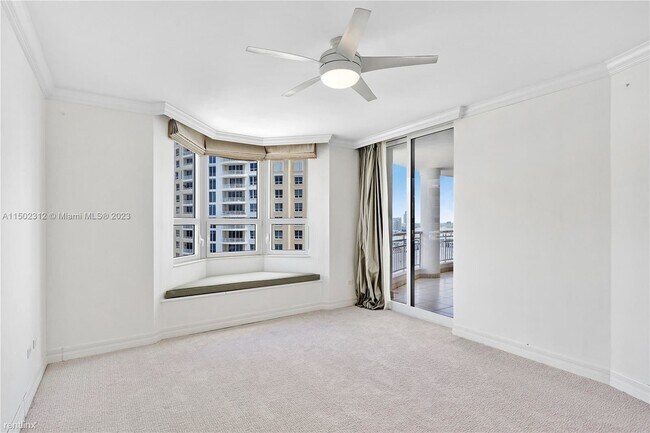 Building Photo - 2 br, 2.5 bath Condo - 808 Brickell Key Dr...