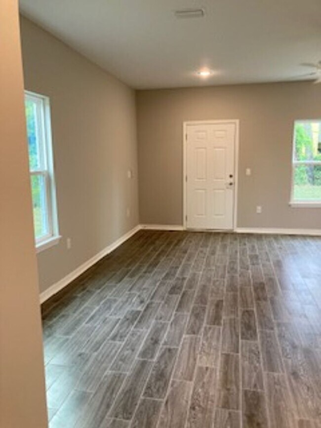Building Photo - Brand New Build- 3 Bedroom 2.5 bath townhome.