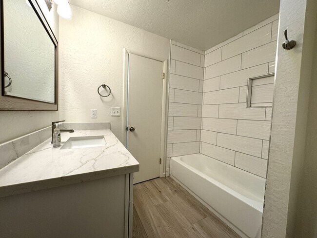 Building Photo - 4426 N 85th St
