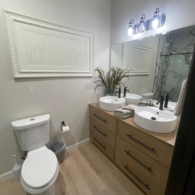 Building Photo - 3176 Feltrim Pl