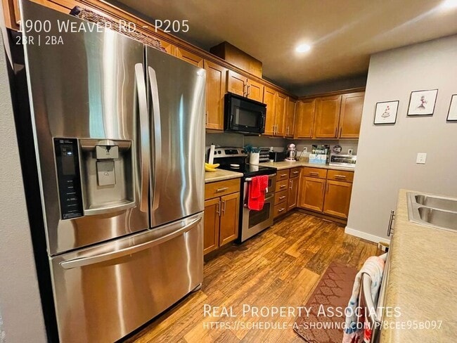 Building Photo - 1900 Weaver Rd