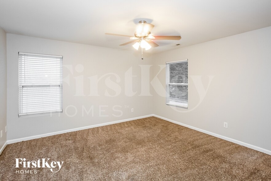 Building Photo - 3011 Sweetspire Rd