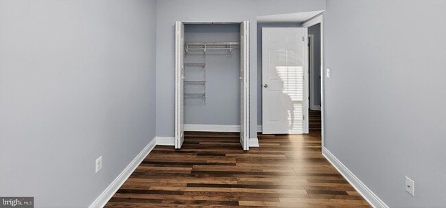 Building Photo - 483 Arwell Ct