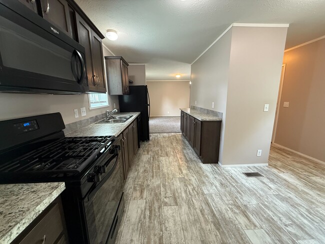 Building Photo - 11750 Cascade Cir