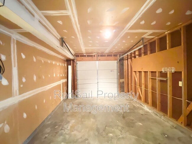 Building Photo - 469 Crosland Ct