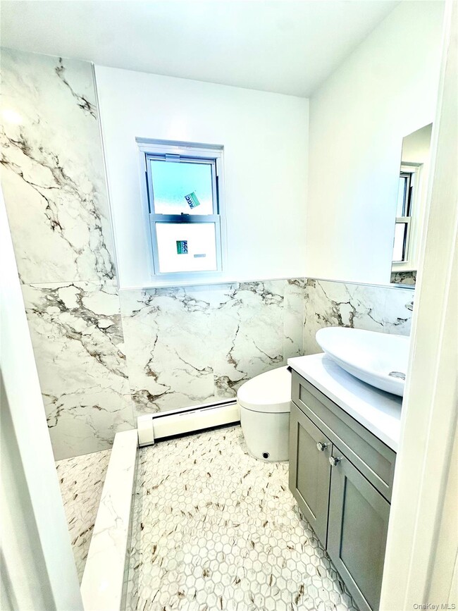 Building Photo - 495 Kimball Ave