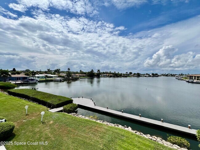 Building Photo - 1750 Commodore Blvd
